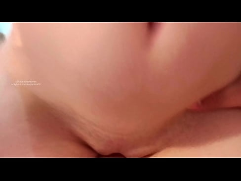 ❤️ Saré di kamar adina sarta éta kumaha kuring hudang ❤️ video porno di urang