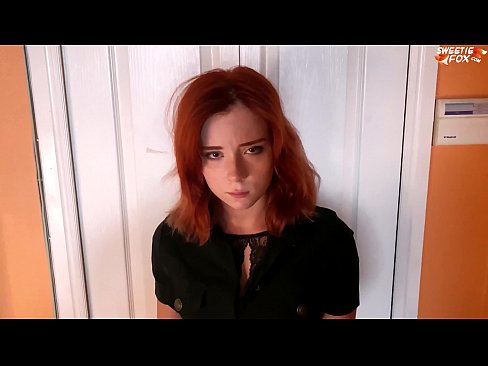 ❤️ Penjaga Kaamanan Dihukum Awéwé Geulis Kusabab Ngancurkeun Toko - Cum In Mouth ❤️ video porno di urang